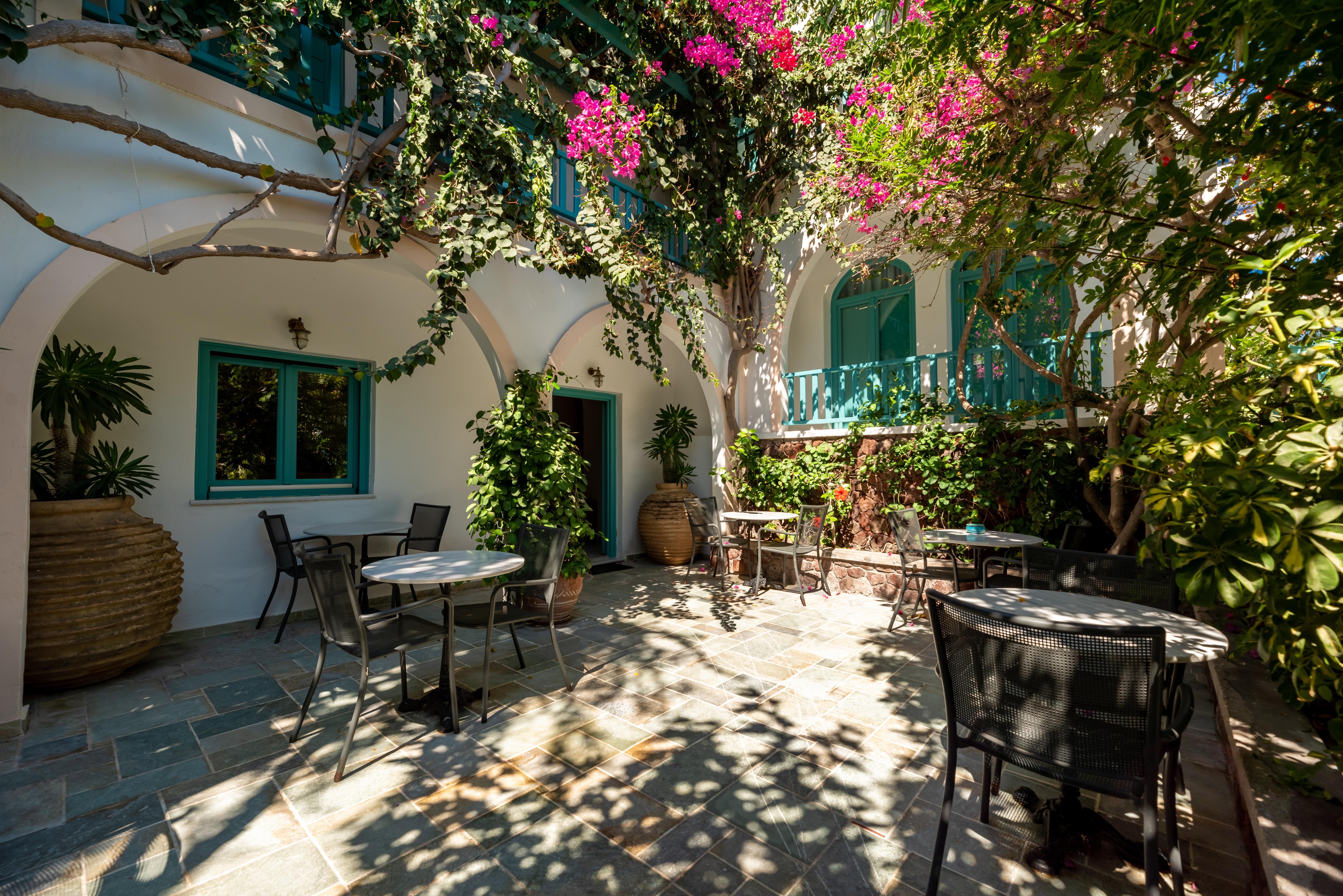 Hotel Andreas Kamári المظهر الخارجي الصورة